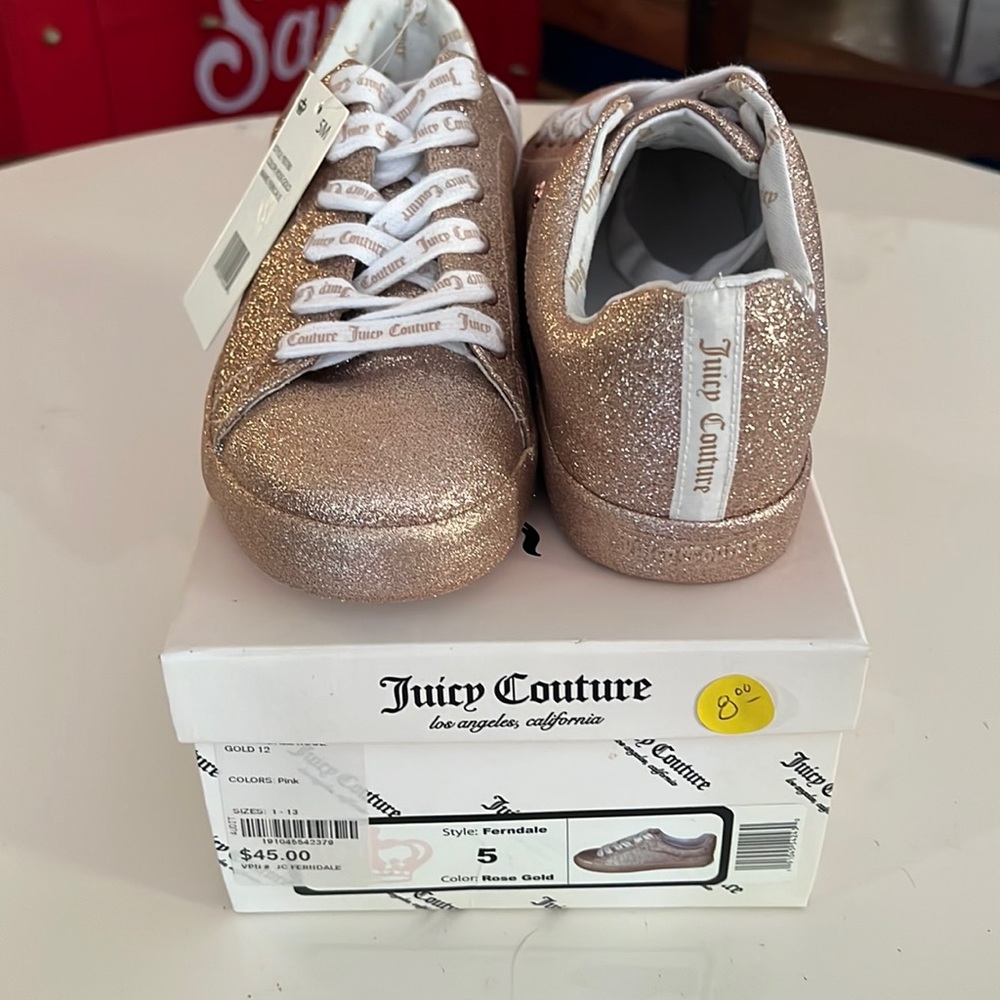 New in box ! Juicy could tour Rosegold kids size 5